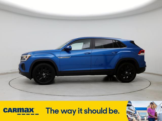 2024 volkswagen atlas cross sport se w/tech