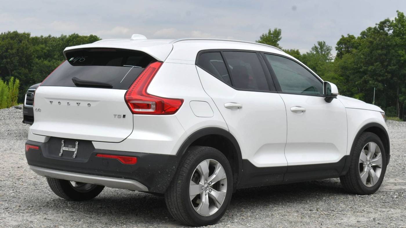2021 volvo xc40 t5 momentum