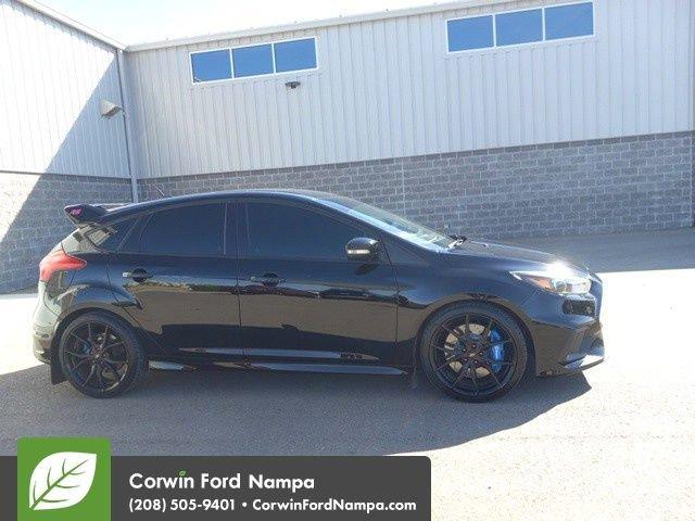 2017 ford focus rs base