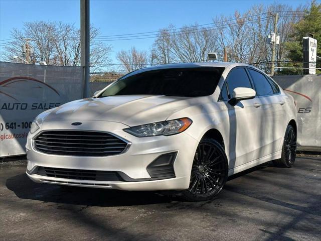 2020 ford fusion se