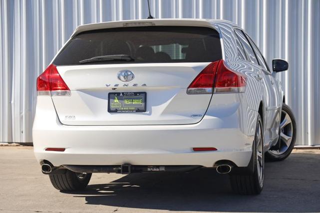 2011 toyota venza base
