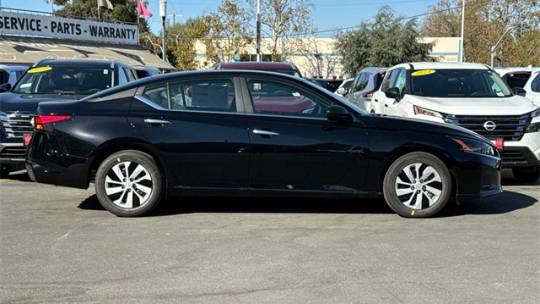 2025 Nissan Altima