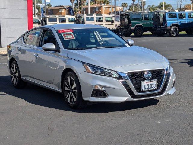 2021 nissan altima 2.5 sv