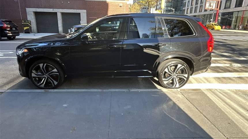 2022 volvo xc90 recharge t8 r-design