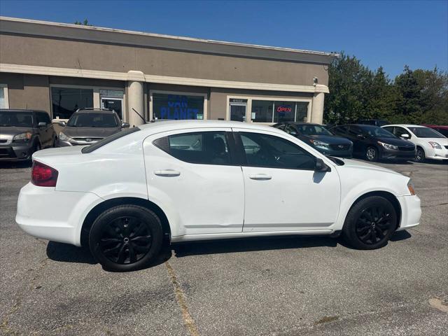 2012 dodge avenger se