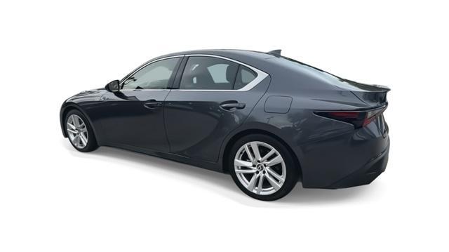 2023 lexus is 300 base
