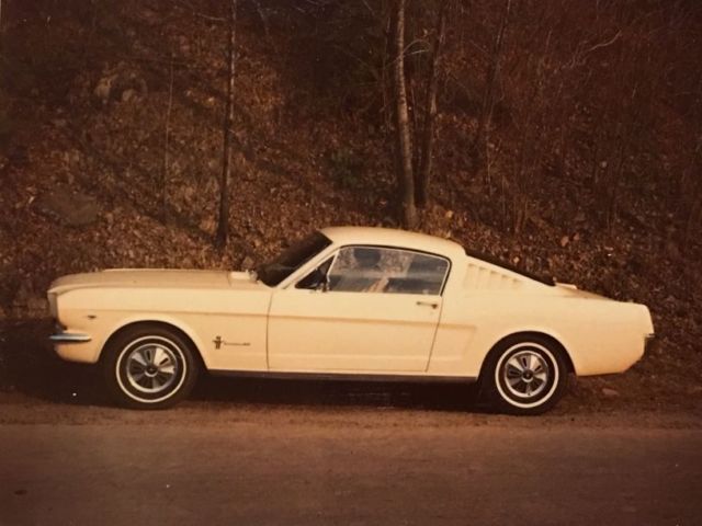 1966 ford mustang 2+2 fastback a code 289 4 speed. same owner for over 50 years