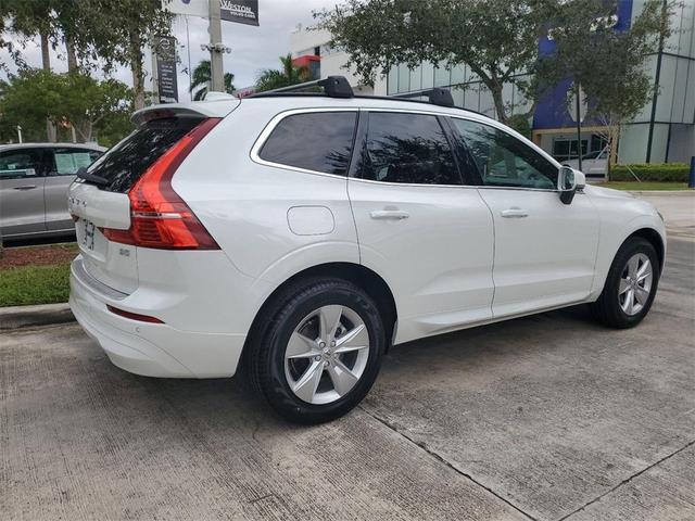 2022 volvo xc60 b5 momentum