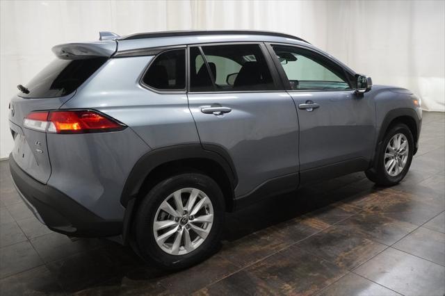 2022 toyota corolla cross le