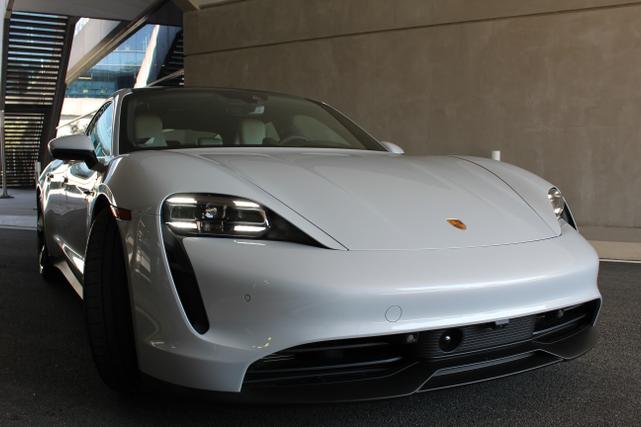 2022 porsche taycan 4s