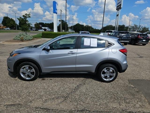 2022 honda hr-v lx