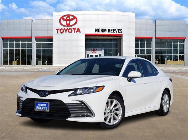 2023 toyota camry le