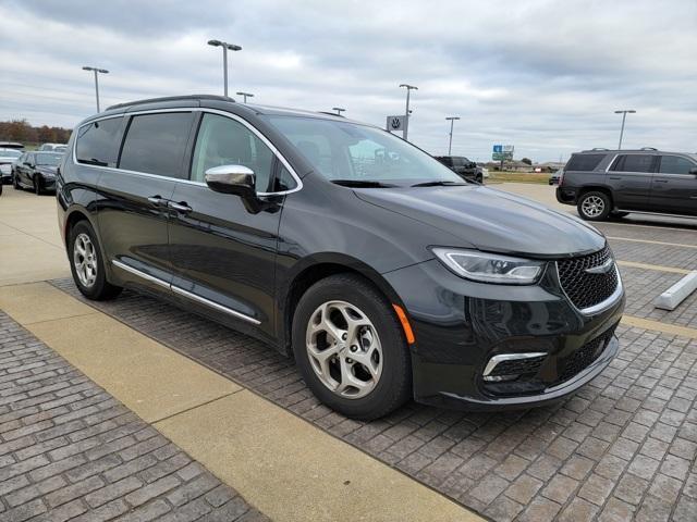 2022 chrysler pacifica limited