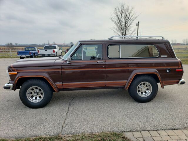 1983 jeep cherokee full size 6cyl 4 wheel drive automatic