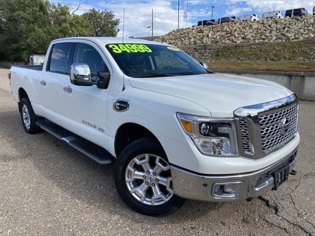 2017 nissan titan xd sl
