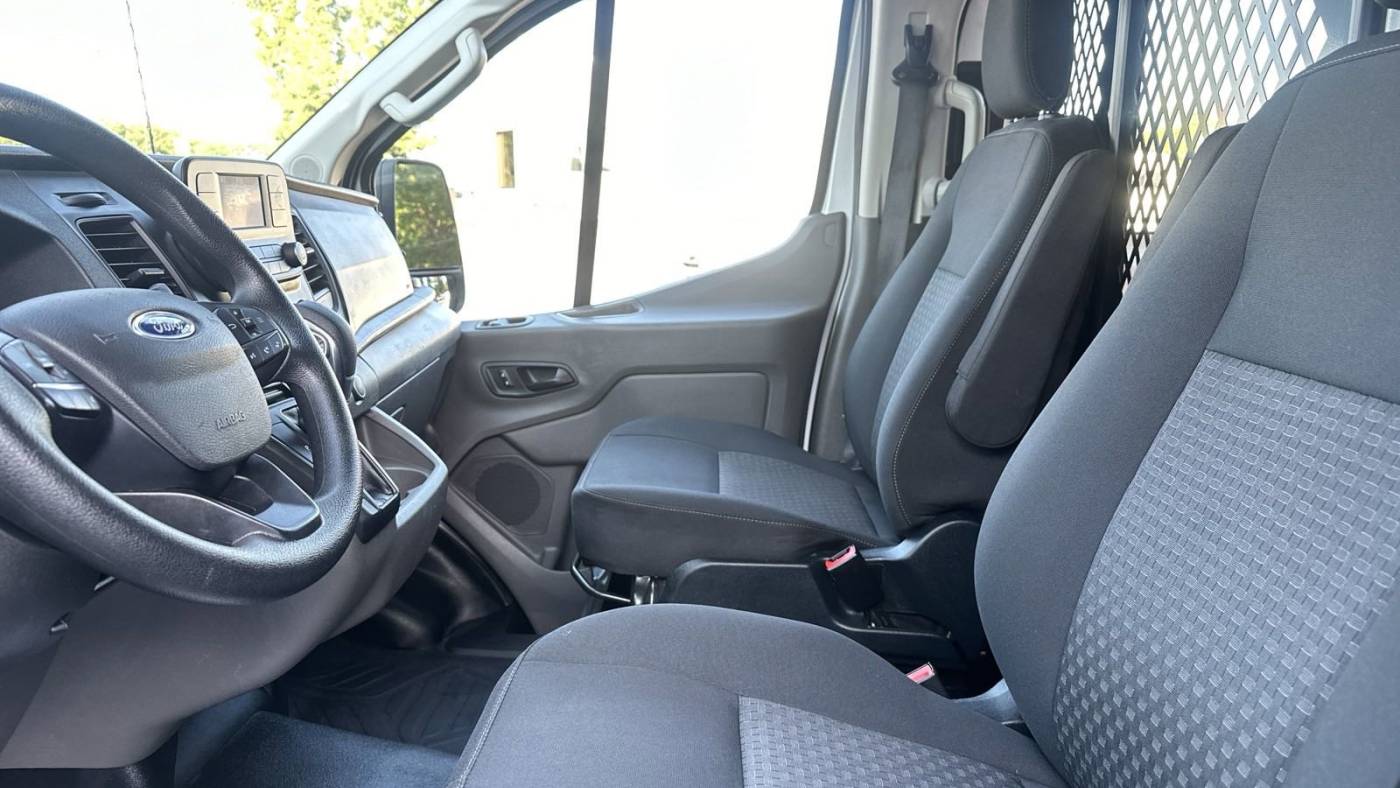 2022 ford transit 250