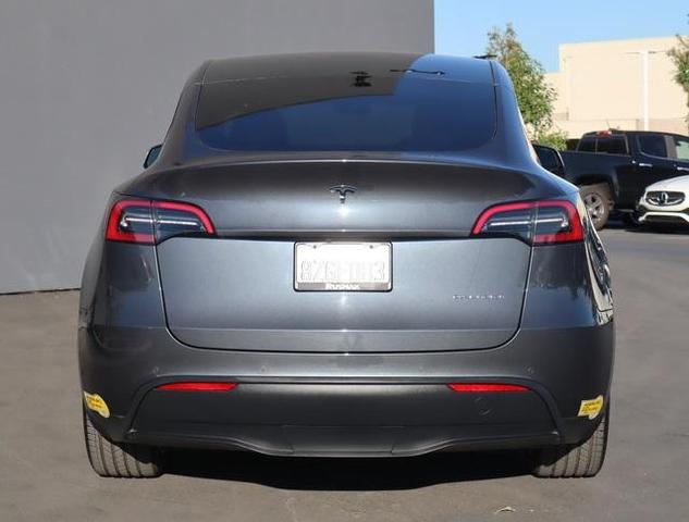 2022 tesla model y long range