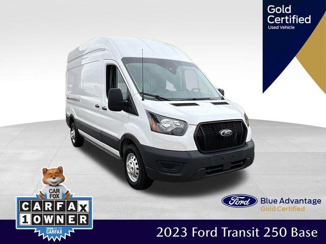 2023 ford transit-250 base
