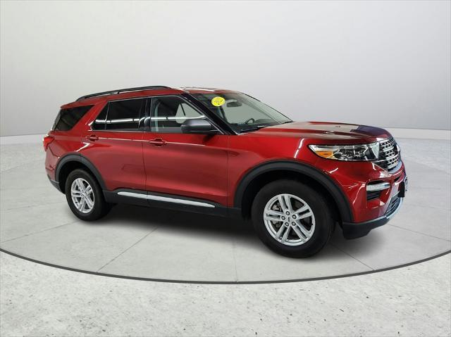 2022 ford explorer xlt