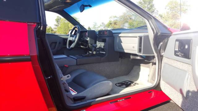 1988 pontiac fiero gt loaded with leather & automatic 66k miles very clean car!!