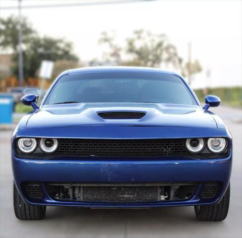 2018 dodge challenger sxt