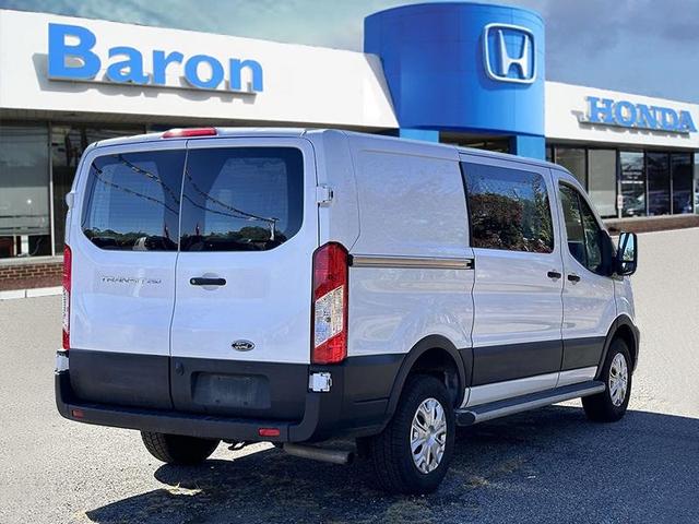 2022 ford transit-250 base