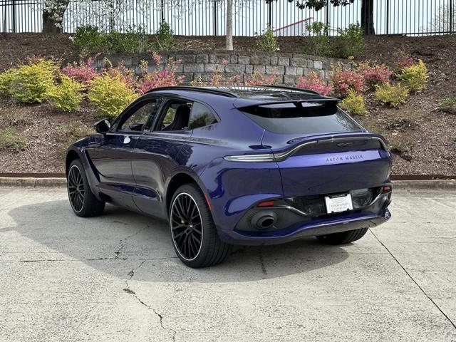 2023 aston martin dbx suv