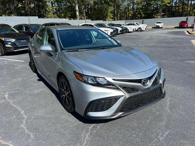 2024 toyota camry se