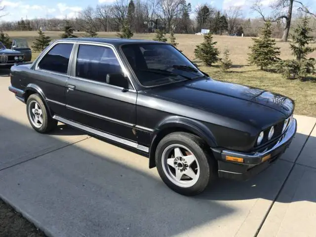1986 325ix e30 euro car rare with hounstooth interior