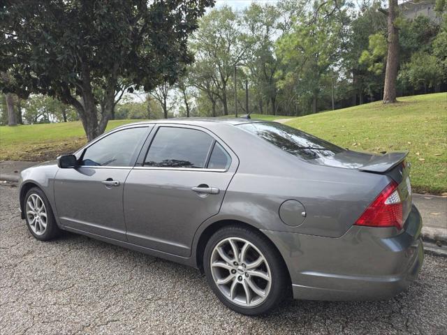 2011 ford fusion se