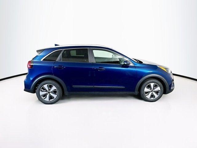 2021 kia niro lx