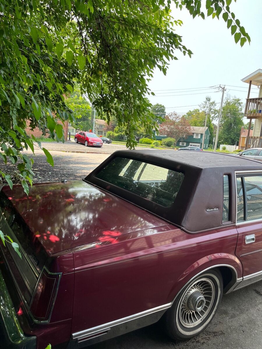 1989 lincoln town car sedan red rwd automatic signature