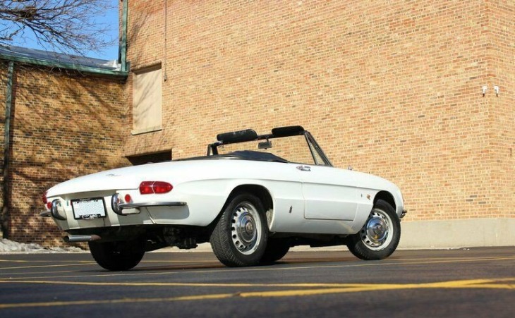 alfa romeo duetto