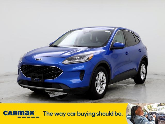 2020 ford escape se