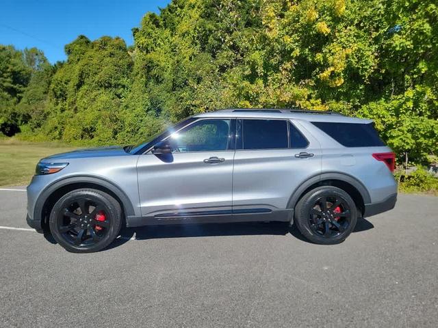 2021 ford explorer st
