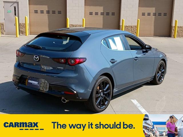 2022 mazda mazda3 carbon edition