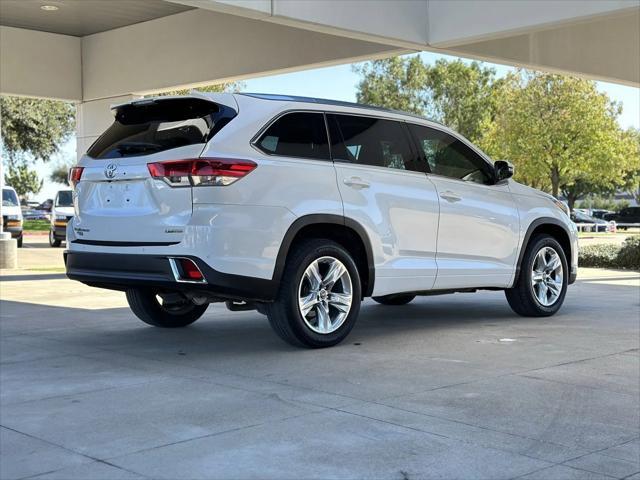 2018 toyota highlander limited