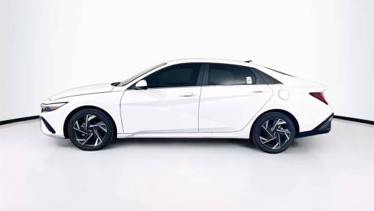2024 Hyundai Elantra