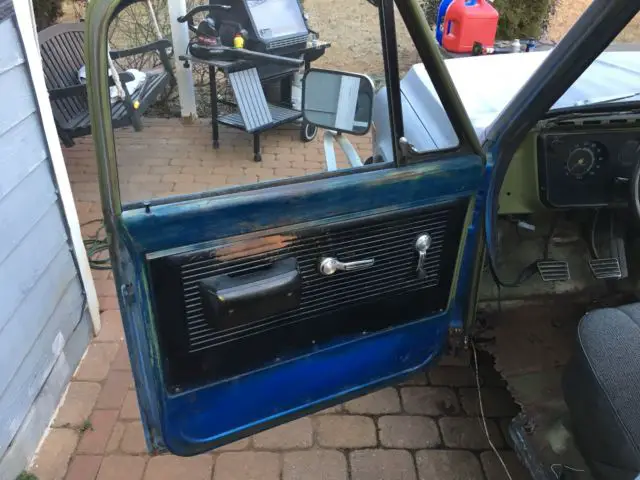1971 chevrolet c-10 manual column shifter with 8 - foot bed