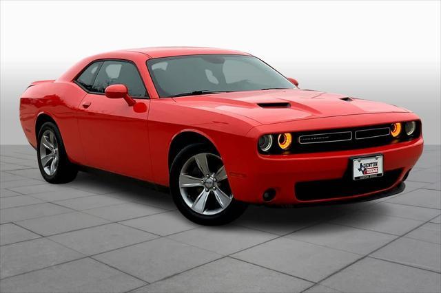 2019 dodge challenger sxt