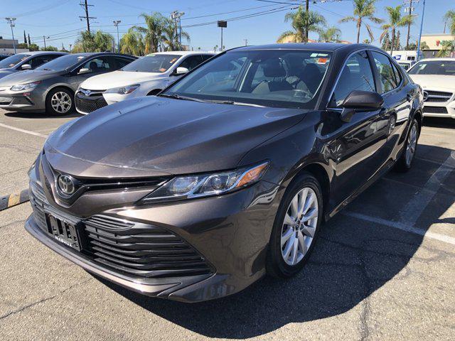 2020 toyota camry le
