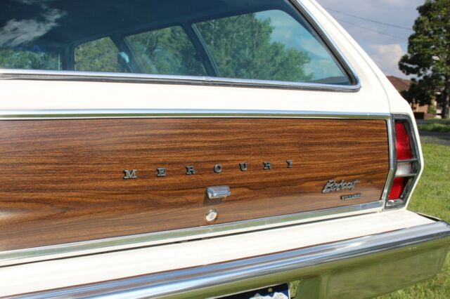 mercury bobcat villager 2-door woodie wagon v-6 22,000 mile survivor ford 1978