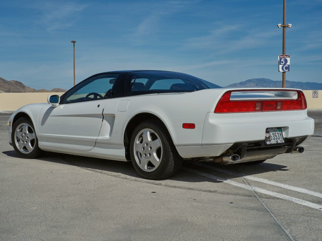 1993 acura nsx- rare low mileage (3,007) base coupe 2-door 3.0l