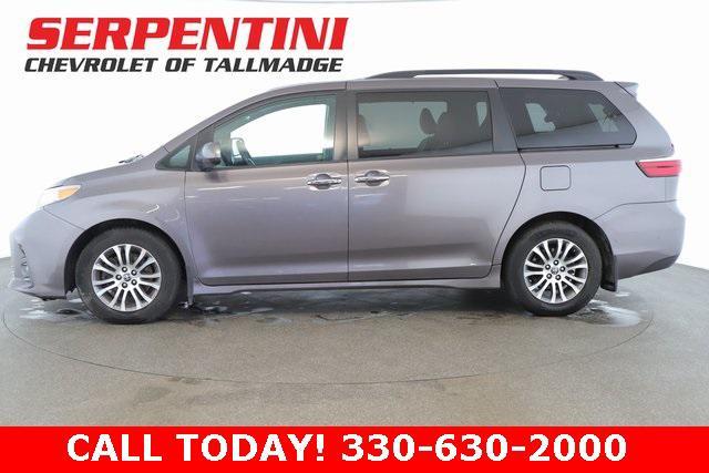 2020 toyota sienna xle