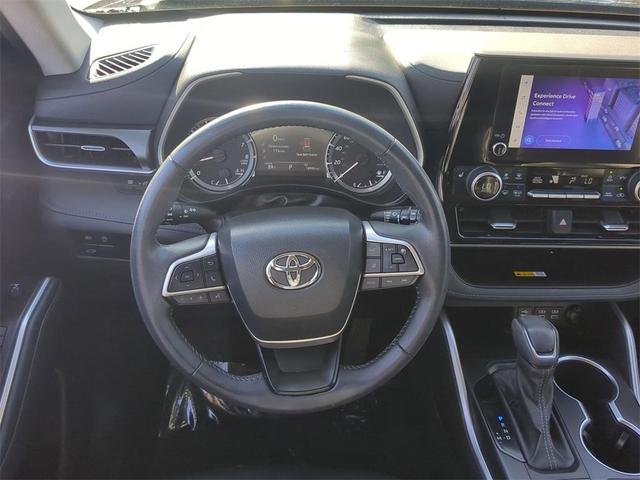 2023 toyota highlander l