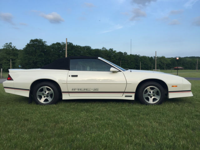 1989 chevrolet camaro iroc-z convertible 2-door 5.0l, manual 5 speed, stellar