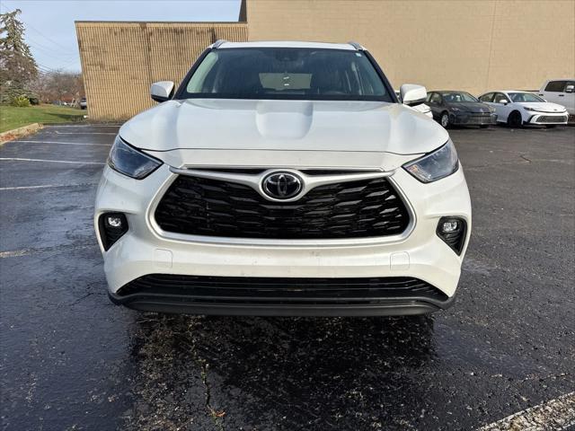 2022 toyota highlander xle