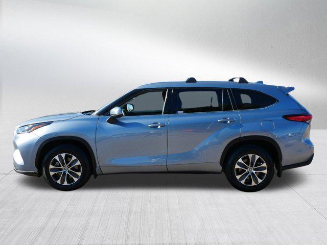 2021 toyota highlander xle