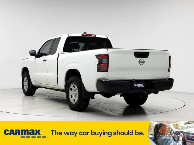 2022 nissan frontier s