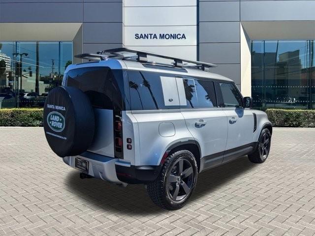 2024 land rover defender p300